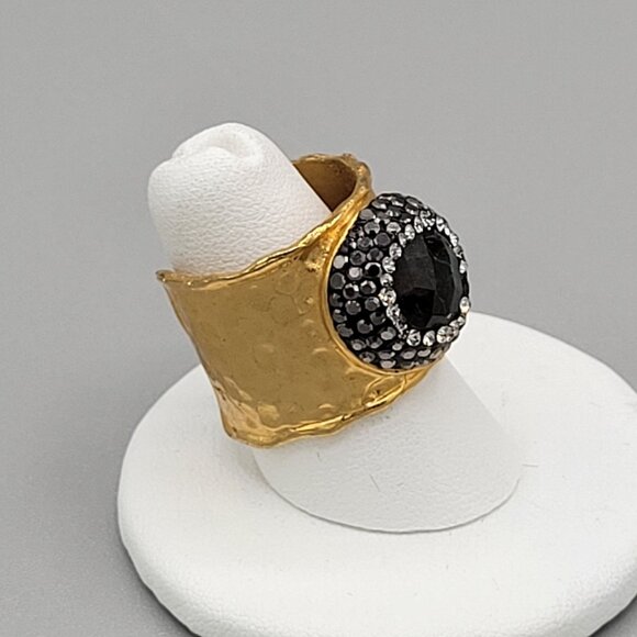Hammered Gold Tone Ring Tourmaline Stone With Crystals Studded Open Band Size 8 - Picture 3 of 6